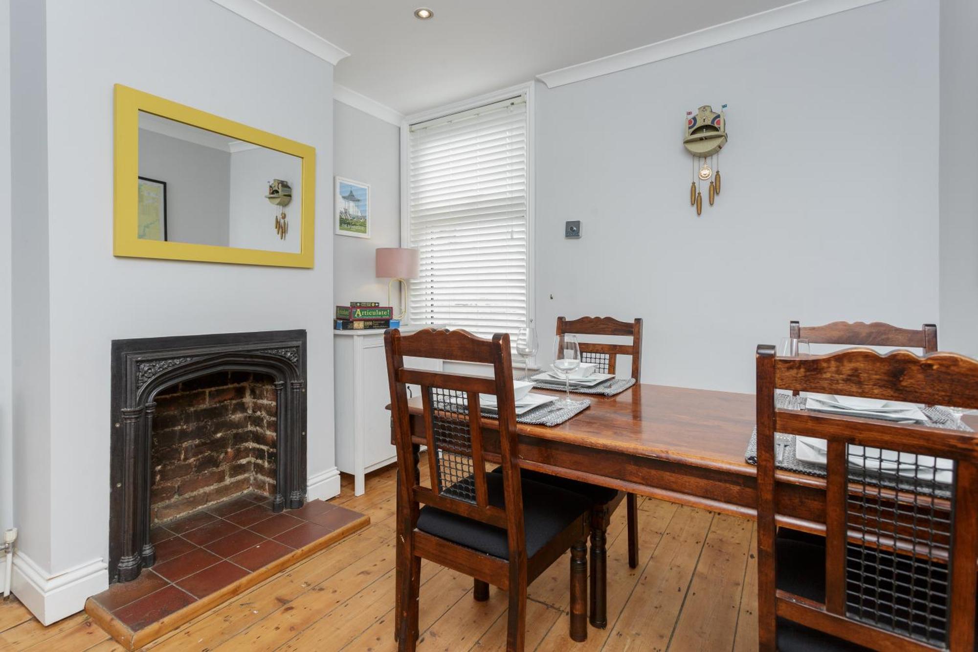 Percy Terrace - Charming 2 Bedroom Town House Portsmouth Eksteriør billede